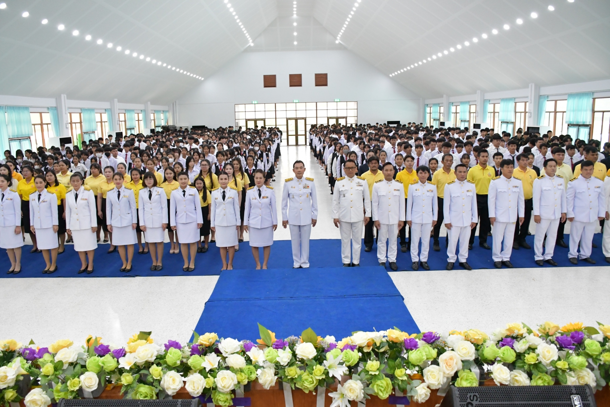 พิธีวางพานพุ่มเปิดกรวยกระทงดอกไม้ ธูปเทียนแพ ถวายสักการะ เบื้องหน้าพระบรมฉายาลักษณ์ฯ และ กล่าวถวายพระชัยมงคลแด่ พระบาทสมเด็จพระปรเมนทรรามาธิบดีศรีสินทรมหาวชิราลงกรณ พระวชิรเกล้าเจ้าอยู่หัว ครบรอบ 72 พรรษา